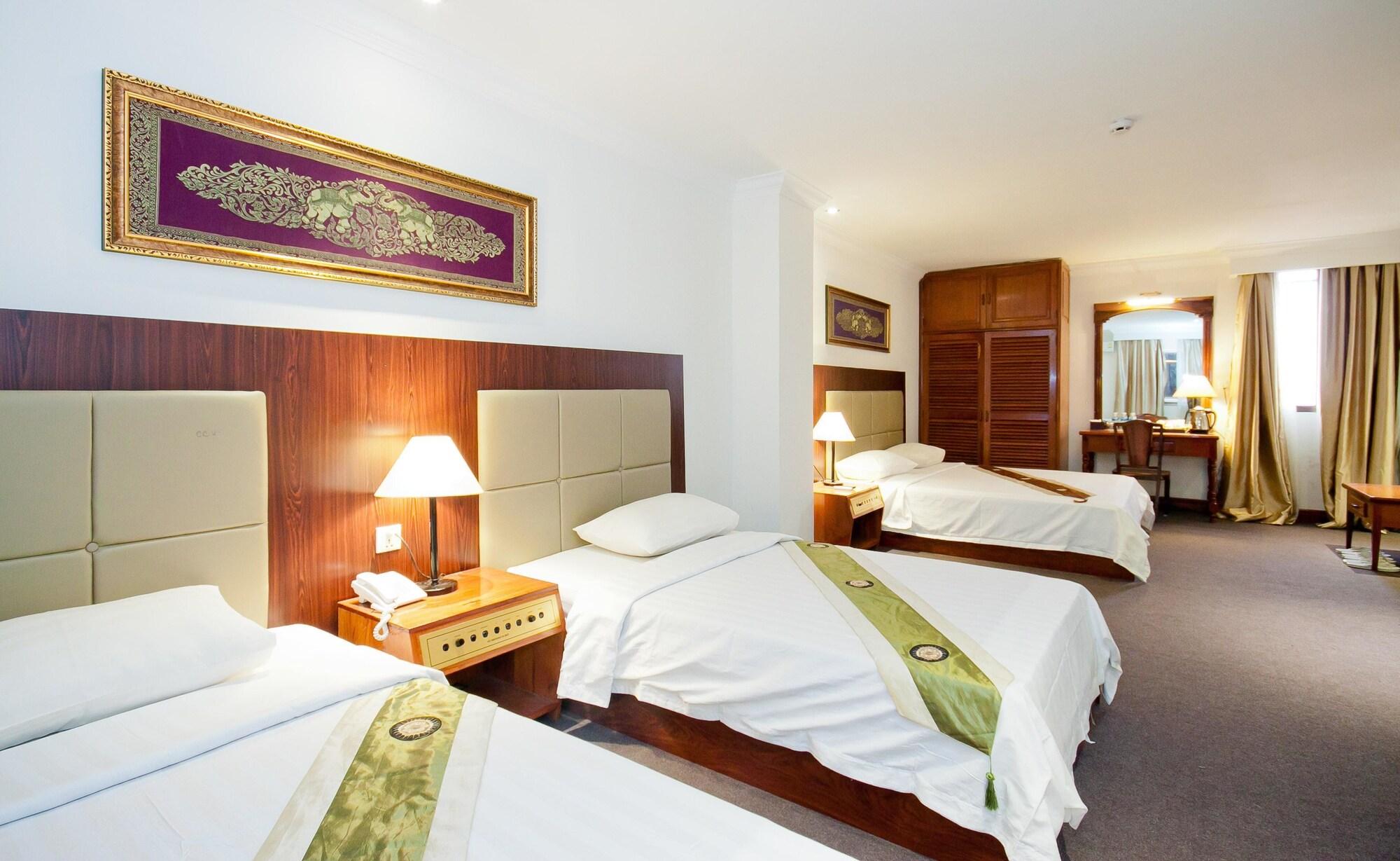 Diamond Hotel Phnom Penh Zewnętrze zdjęcie